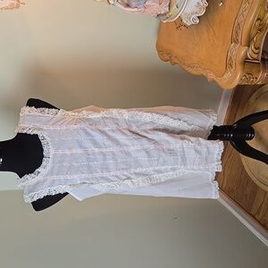 🎁 Vintage lace and ruffle nightgown under dress